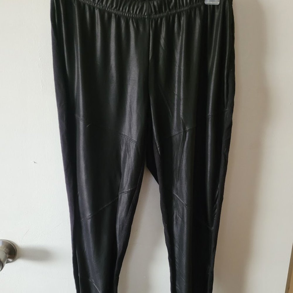 Torrid faux leather leggings